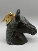 Настольная зажигалка.